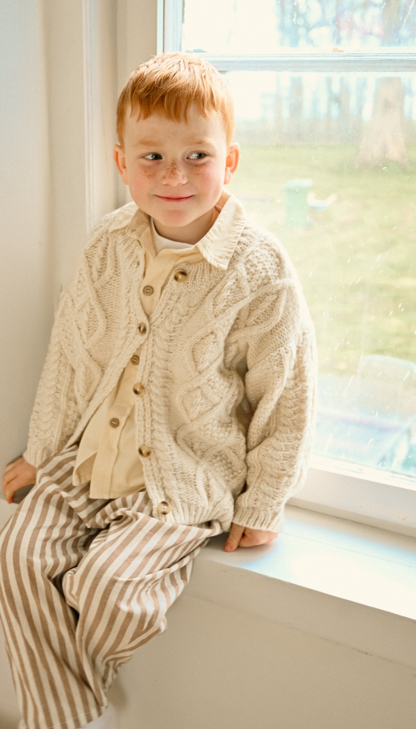 ARTHUR, Hvid